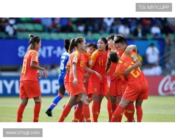 巴西女足与澳大利亚女足激战正酣谁能在世界杯舞台上笑到最后 巴西女足与澳大利亚女足激战正酣谁能在世界杯舞台上笑到最后